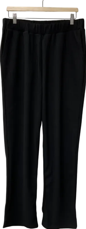 boohooMan Black Tall Elastic Waist Relaxed Fit Cropped Pleated Trouser UK L