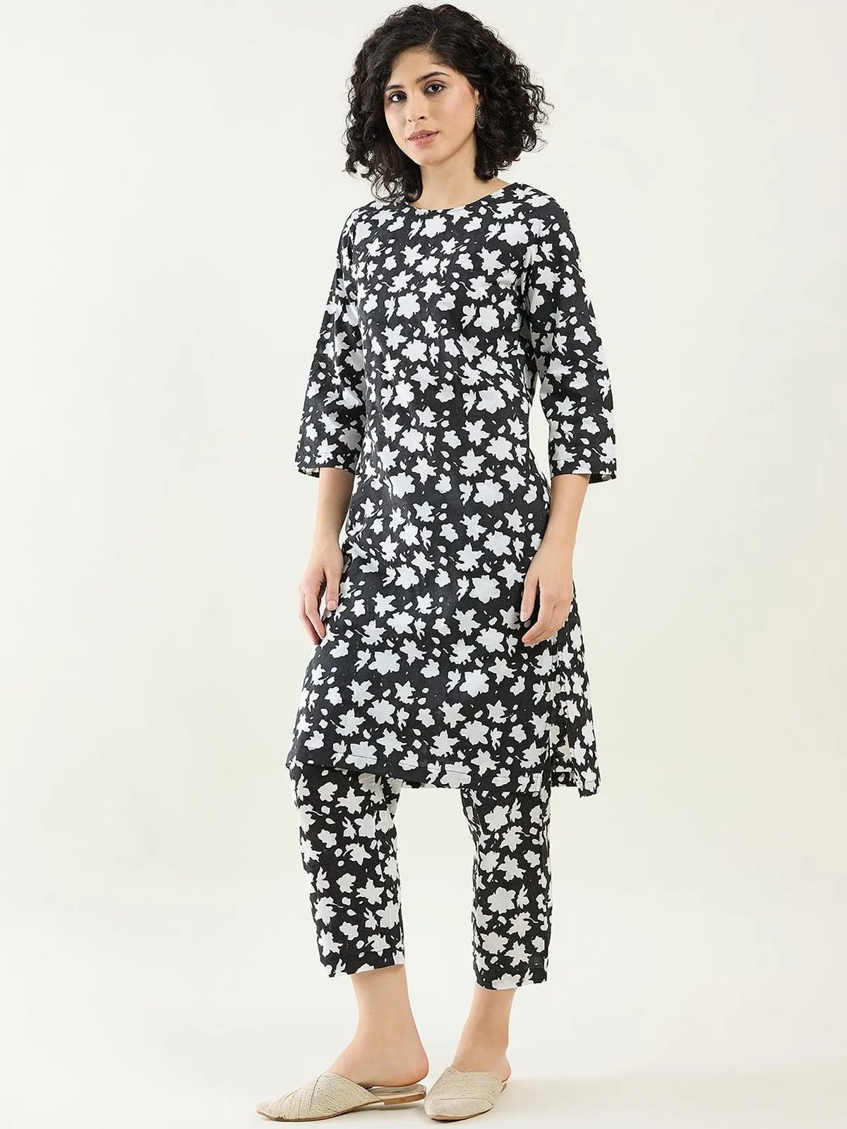Easy Fit Kurta & Cropped Pants Set