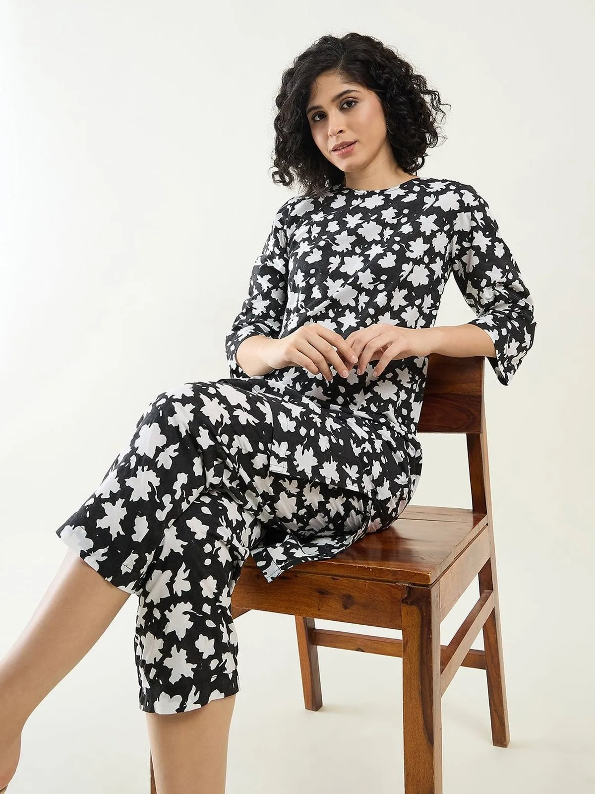 Easy Fit Kurta & Cropped Pants Set