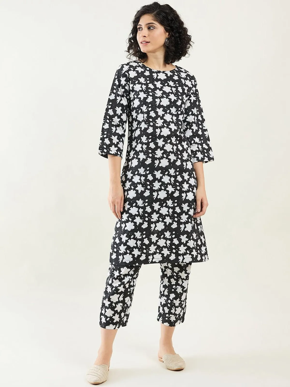 Easy Fit Kurta & Cropped Pants Set